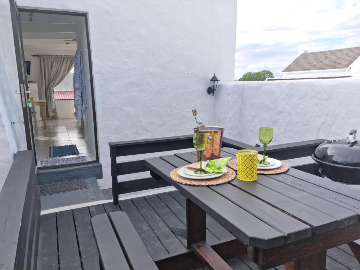 South Of Africa Apartment